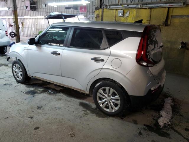 KNDJ22AU5L7722958 - 2020 KIA SOUL LX SILVER photo 2