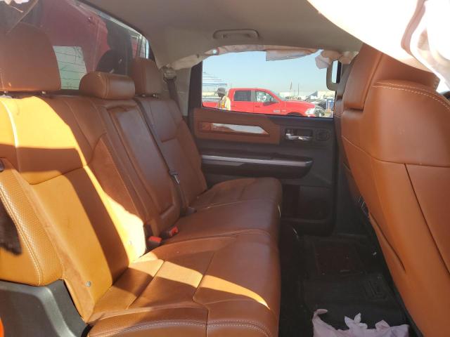 5TFAY5F13EX414902 - 2014 TOYOTA TUNDRA CREWMAX PLATINUM Silber Foto 10