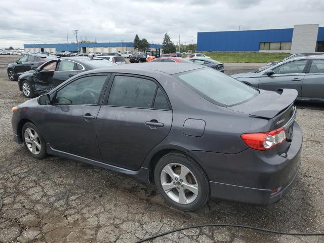 2T1BU4EE9BC638880 - 2011 TOYOTA COROLLA BASE GRAY photo 2