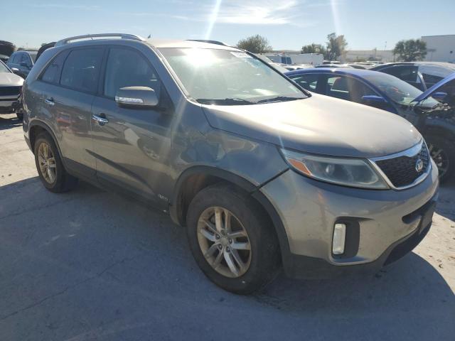 5XYKTCA60FG652141 - 2015 KIA SORENTO LX GRAY photo 4