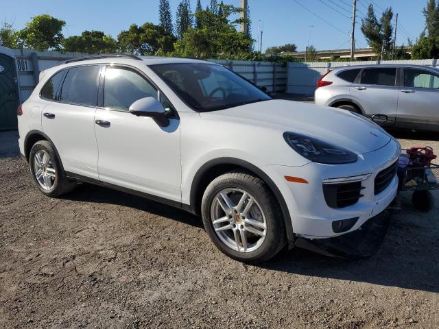 WP1AB2A28JLA60858 - 2018 PORSCHE CAYENNE S WHITE photo 4