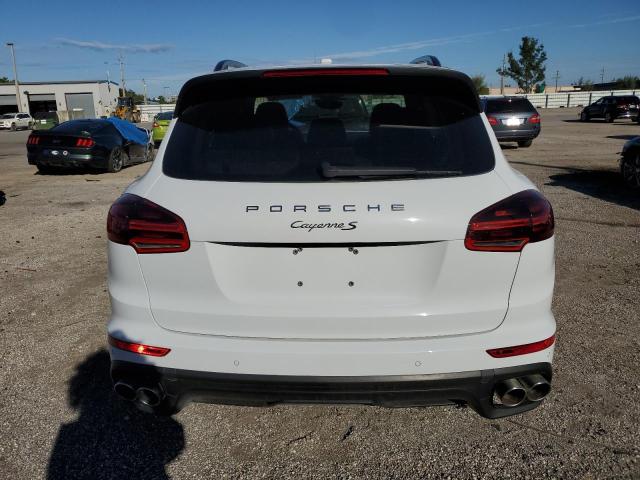 WP1AB2A28JLA60858 - 2018 PORSCHE CAYENNE S WHITE photo 6