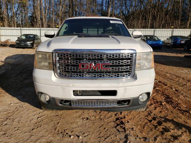 1GT125E84CF190400 - 2012 GMC SIERRA K2500 DENALI WHITE photo 5