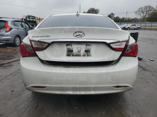 5NPEB4AC1CH333007 - 2012 HYUNDAI SONATA GLS WHITE photo 6