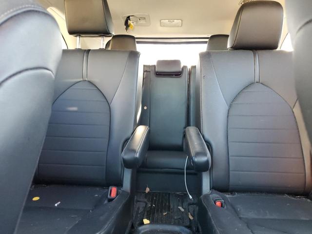 5TDGZRBH5MS119936 - 2021 TOYOTA HIGHLANDER XLE GRAY photo 10