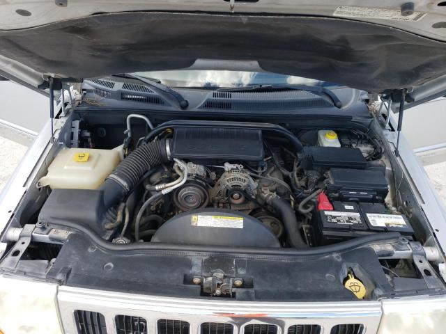 1J4RH4GK5AC140957 - 2010 JEEP COMMANDER SPORT Silber Foto 12