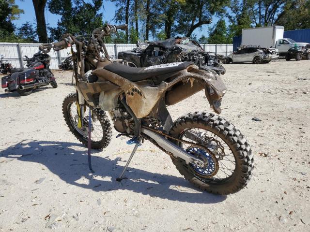 VBKUAL40XJM413112 - 2018 HUSQVARNA FE501 BROWN photo 3