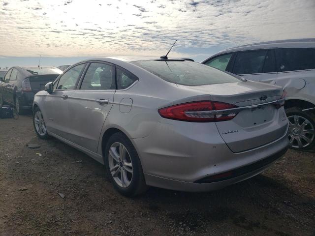 3FA6P0LU7JR173588 - 2018 FORD FUSION SE HYBRID SILVER photo 2