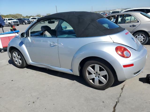 3VWRF31YX7M421384 - 2007 VOLKSWAGEN NEW BEETLE CONVERTIBLE OPTION PACKAGE 1 SILVER photo 2