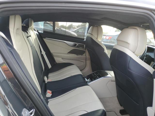 WBAGV8C05MCG08322 - 2021 BMW M850XI GRAY photo 10
