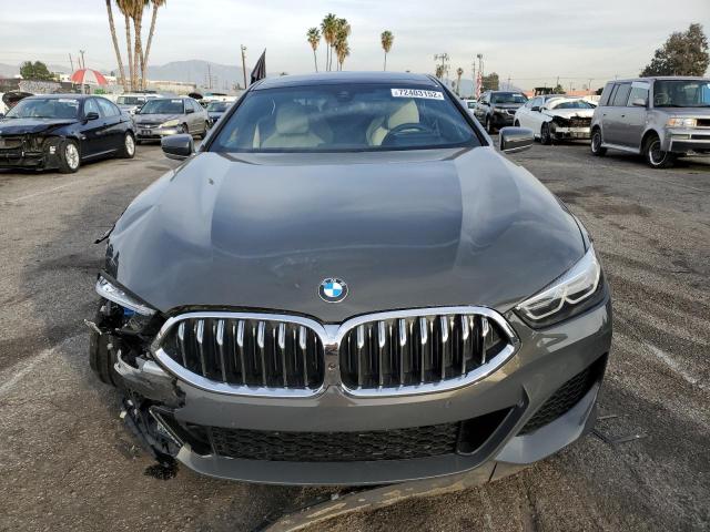 WBAGV8C05MCG08322 - 2021 BMW M850XI GRAY photo 5