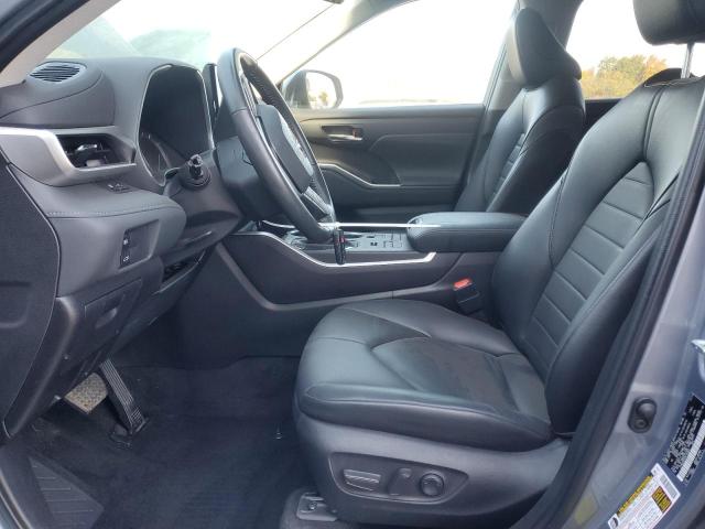 5TDGZRBH4NS183662 - 2022 TOYOTA HIGHLANDER XLE BLUE photo 7