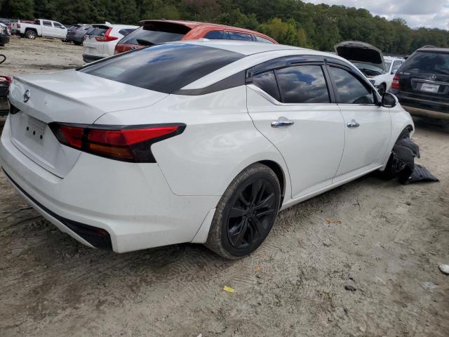 1N4BL4BV4KC248341 - 2019 NISSAN ALTIMA S WHITE photo 3