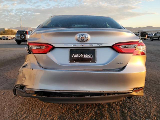 4T1B11HK3JU105705 - 2018 TOYOTA CAMRY L SILVER photo 6
