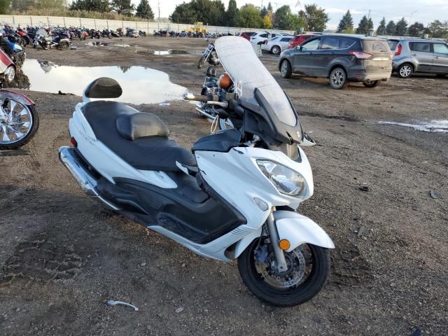 JS1CP51B5D2100606 - 2013 SUZUKI AN650 A WHITE photo 1