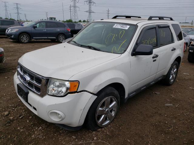 1FMCU9D77AKB30016 - 2010 FORD ESCAPE XLT WHITE photo 2