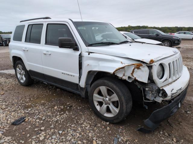 1C4NJPFB9GD569730 - 2016 JEEP PATRIOT LATITUDE WHITE photo 4