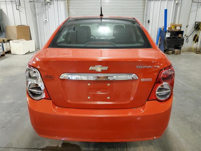 1G1JC5SB4D4227609 - 2013 CHEVROLET SONIC LT ნარინჯისფერი ფოტო 6