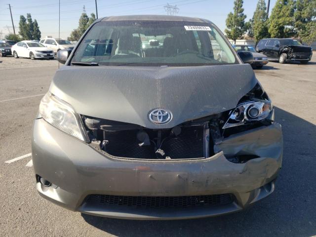 5TDKA3DCXBS003399 - 2011 TOYOTA SIENNA BASE GREEN photo 5