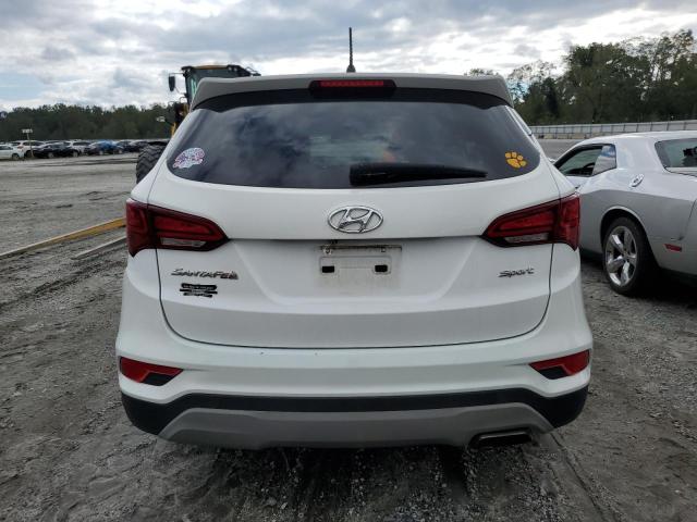 5NMZT3LB1JH085039 - 2018 HYUNDAI SANTA FE S WHITE photo 6