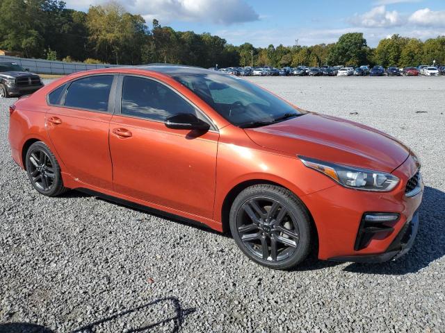 3KPF34AD6LE160275 - 2020 KIA FORTE GT LINE ORANGE photo 4