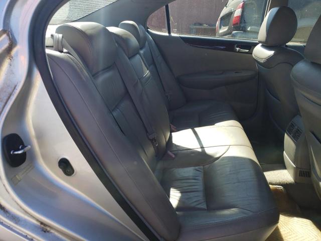 JTHBF30G020026573 - 2002 LEXUS ES 300 SILVER photo 10