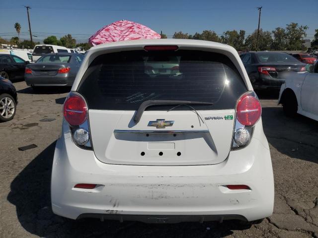 KL8CK6S01FC731804 - 2015 CHEVROLET SPARK EV 1LT WHITE photo 6