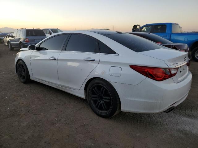 5NPEC4AB3CH412571 - 2012 HYUNDAI SONATA SE WHITE photo 2