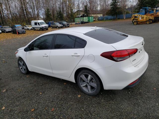 3KPFL4A78JE213517 - 2018 KIA FORTE LX WHITE photo 2