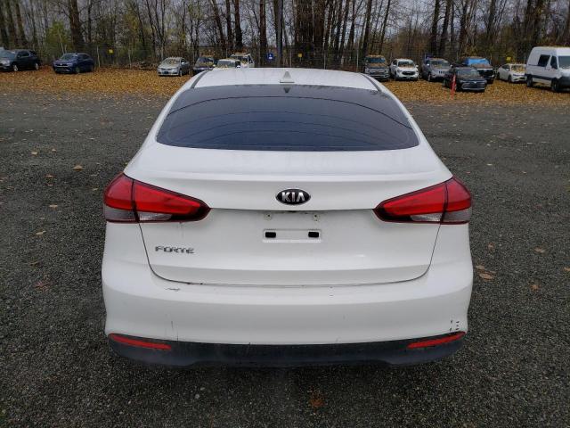 3KPFL4A78JE213517 - 2018 KIA FORTE LX WHITE photo 6