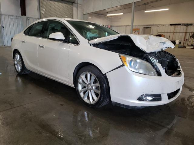 1G4PS5SK1C4214511 - 2012 BUICK VERANO WHITE photo 4