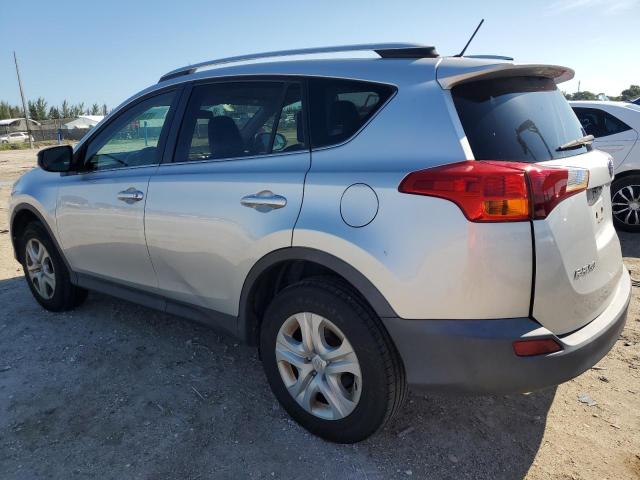 2T3ZFREVXFW232494 - 2015 TOYOTA RAV4 LE SILVER photo 2