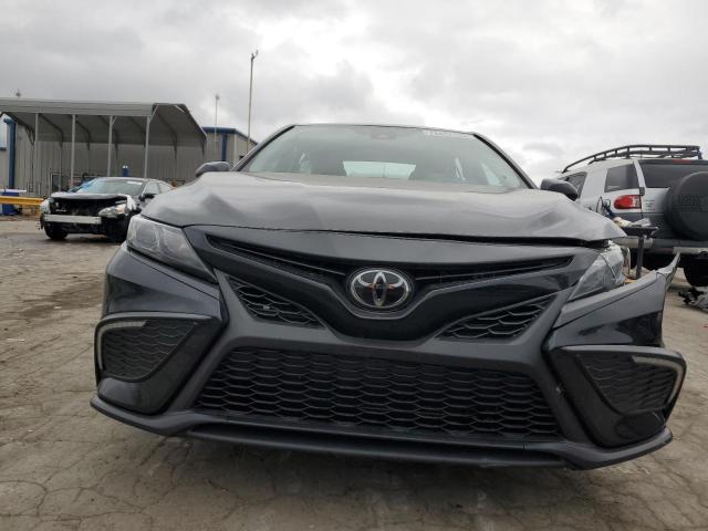 4T1G11AKXPU744608 - 2023 TOYOTA CAMRY SE NIGHT SHADE BLACK photo 5