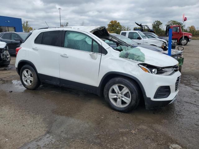 KL7CJLSB2KB959480 - 2019 CHEVROLET TRAX 1LT WHITE photo 4