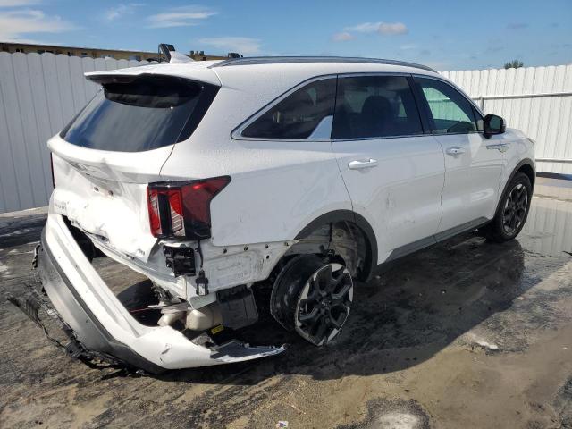 5XYRLDJC2RG261569 - 2024 KIA SORENTO S WHITE photo 3