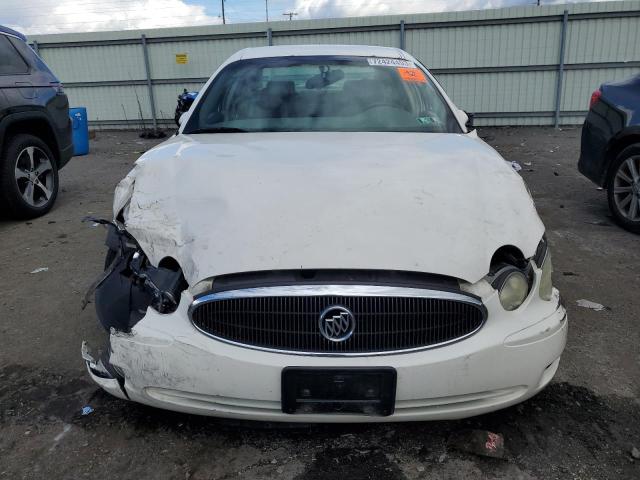 2G4WC582161221801 - 2006 BUICK LACROSSE CX WHITE photo 5