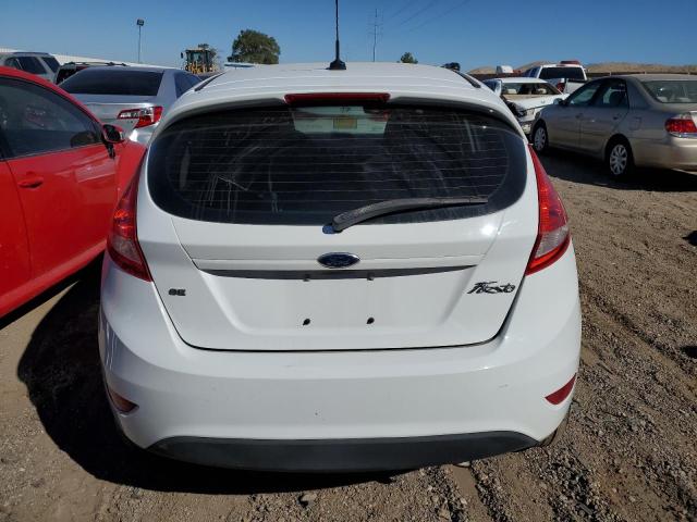 3FADP4EJXDM220910 - 2013 FORD FIESTA SE WHITE photo 6