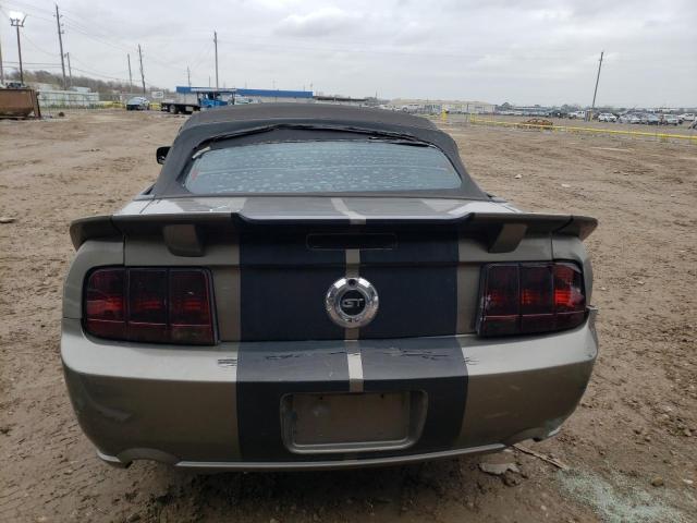 1ZVFT85H455222319 - 2005 FORD MUSTANG GT GRAY photo 6