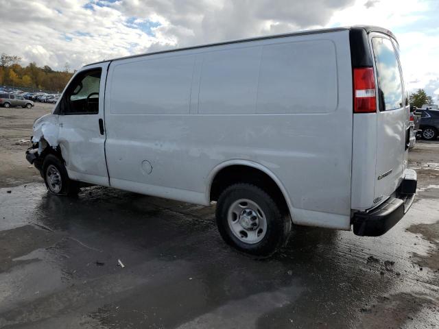 1GCWGAFP2M1216240 - 2021 CHEVROLET EXPRESS G2 WHITE photo 2