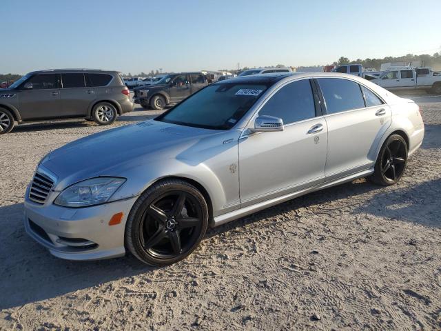 WDDNG7BB8BA372679 - 2011 MERCEDES-BENZ S 550 SILVER photo 1