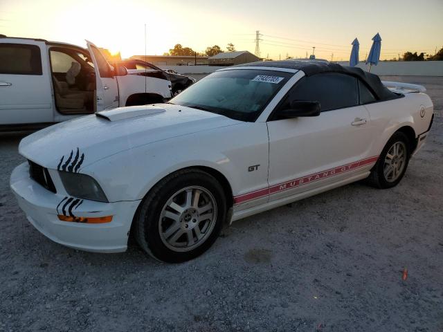 1ZVHT85H185111014 - 2008 FORD MUSTANG GT WHITE photo 1