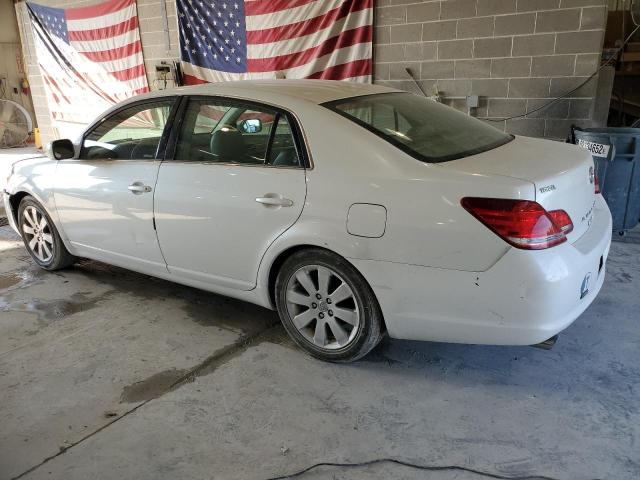 4T1BK36B55U038610 - 2005 TOYOTA AVALON XL WHITE photo 2