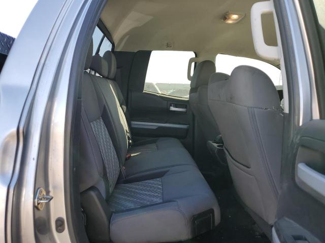 5TFRM5F13KX140367 - 2019 TOYOTA TUNDRA DOUBLE CAB SR/SR5 SILVER photo 10