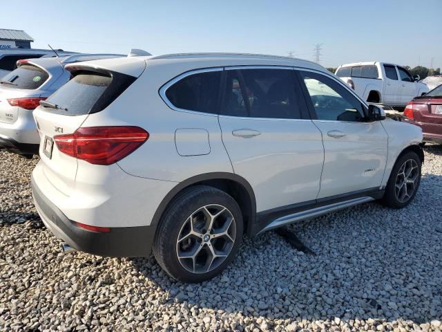 WBXHU7C30J5H44035 - 2018 BMW X1 SDRIVE28I WHITE photo 3