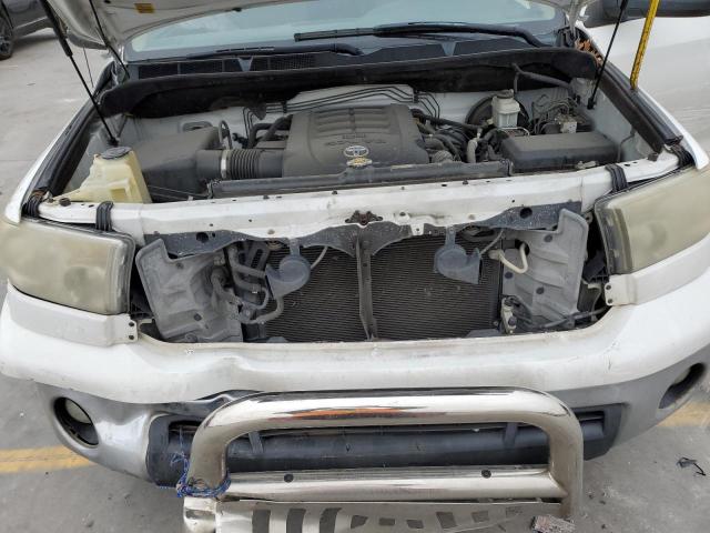 5TFEY5F13BX113771 - 2011 TOYOTA TUNDRA CREWMAX SR5 WHITE photo 11