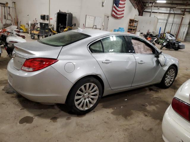 W04GP5EC7B1078115 - 2011 BUICK REGAL CXL SILVER photo 3