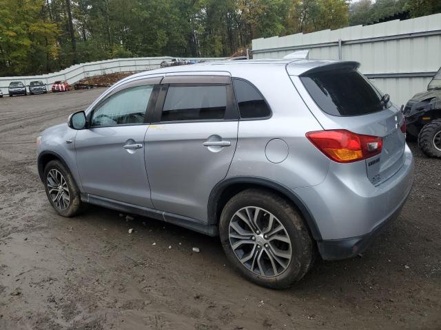 JA4AR3AU9HZ030242 - 2017 MITSUBISHI OUTLANDER ES SILVER photo 2