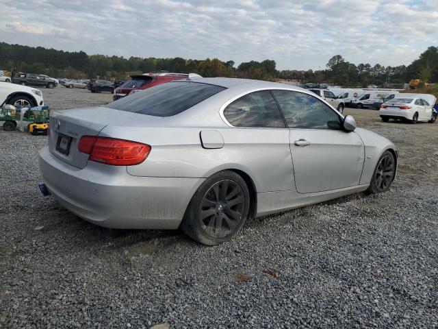 WBAKE3C59DE771663 - 2013 BMW 328 I SILVER photo 3