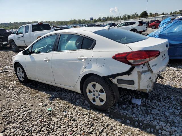 3KPFK4A73HE058744 - 2017 KIA FORTE LX WHITE photo 2