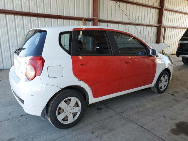 KL1TD66E09B638734 - 2009 CHEVROLET AVEO LS WHITE photo 3